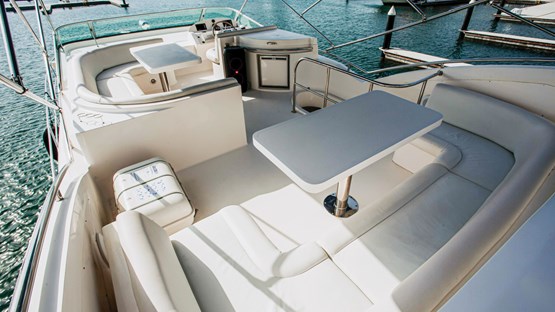 Lagoona Majesty 56ft | AED 1150/ Hour